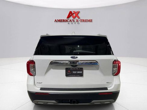 Used 2020 Ford Explorer XLT w/ Equipment Group 202A image 5