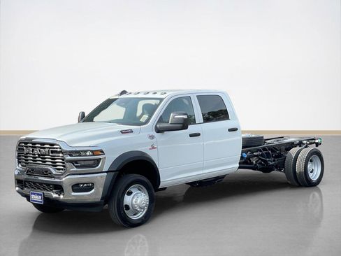 New 2026 RAM 4500 Tradesman w/ Chrome Appearance Group AWD/4WD image 3