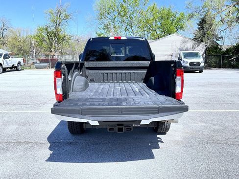 Used 2017 Ford F350 Lariat w/ Lariat Ultimate Package AWD/4WD image 10