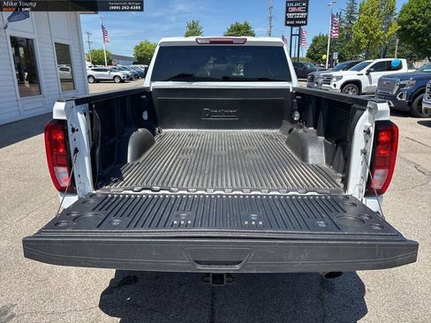 Used 2024 GMC Sierra 2500 Pro w/ Convenience Package AWD/4WD image 9