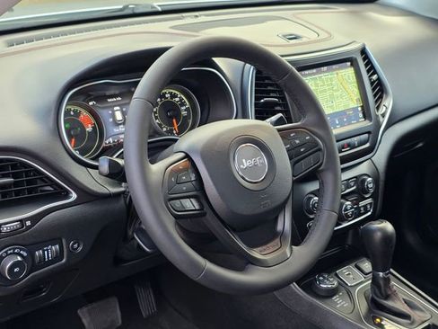 Used 2022 Jeep Cherokee Trailhawk w/ Sun, Sound & Nav Group image 15