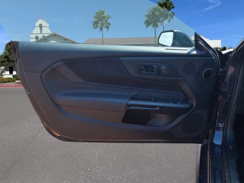 Used 2025 Ford Mustang Dark Horse image 11