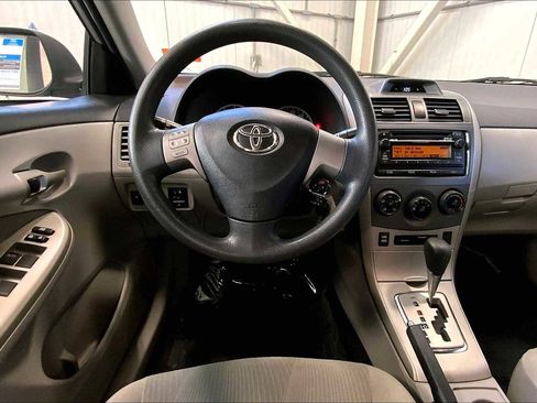 Used 2012 Toyota Corolla LE image 5