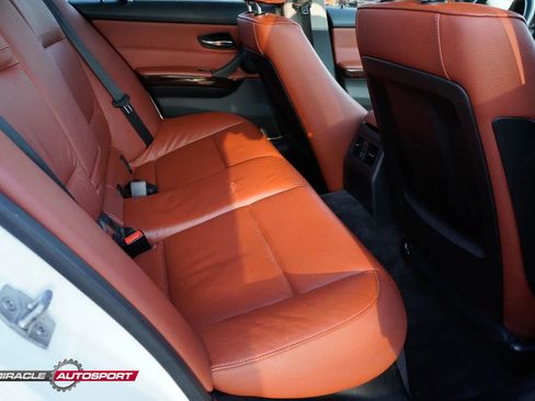 Used 2011 BMW 335i xDrive Sedan AWD/4WD image 39