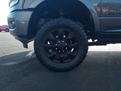 Used 2022 RAM 2500 Limited AWD/4WD image 10