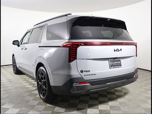 Used 2026 Kia Carnival SX Prestige FWD image 4