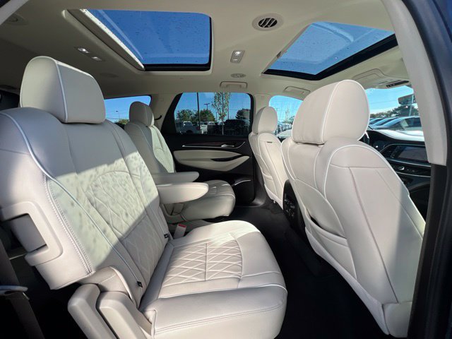 Used 2024 Buick Enclave Avenir w/ Avenir Technology Package AWD/4WD image 14