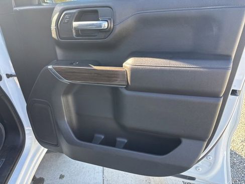 Used 2021 Chevrolet Silverado 1500 RST image 34