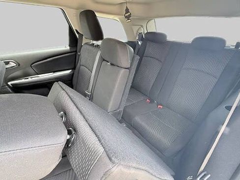 Used 2020 Dodge Journey SE w/ SE Popular Equipment Group FWD image 12
