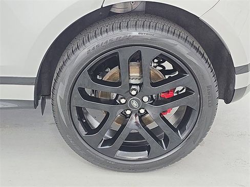 Used 2023 Land Rover Range Rover Evoque R-Dynamic SE image 34