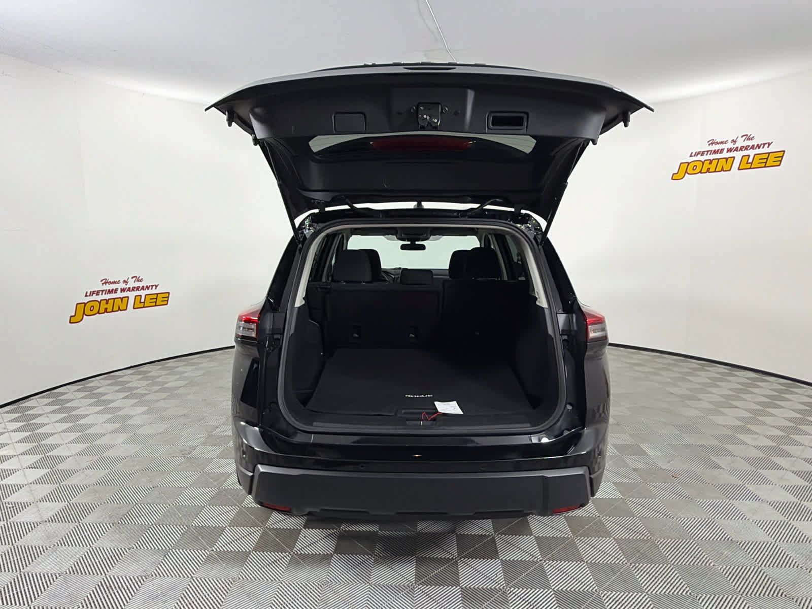 Certified 2026 Nissan Rogue S FWD image 5