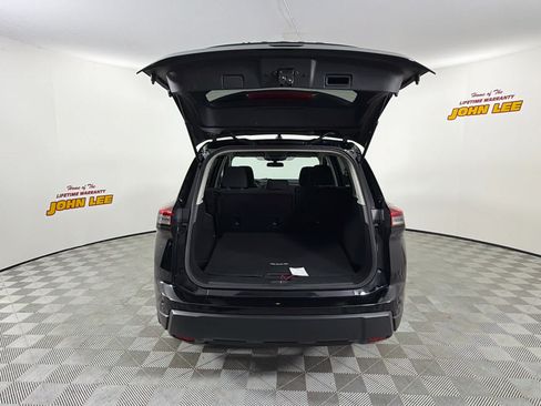 Certified 2026 Nissan Rogue S FWD image 5