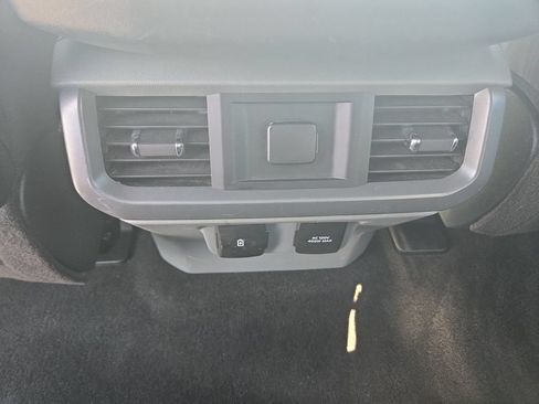Used 2021 Ford F150 Lariat AWD/4WD image 18