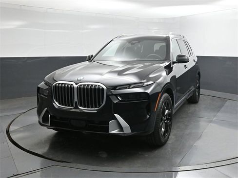 New 2026 BMW X7 xDrive40i w/ Executive Package image 30