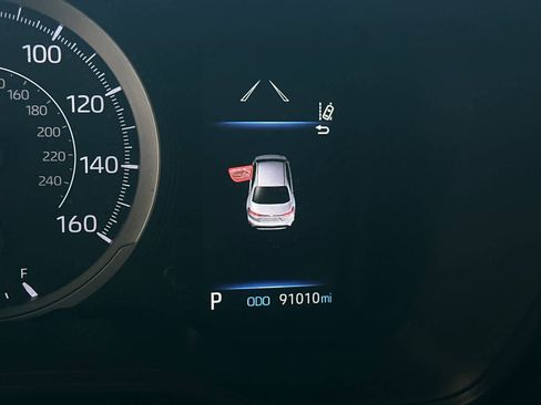 Used 2021 Toyota Corolla LE FWD image 24