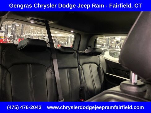 Certified 2024 Jeep Wagoneer Series III AWD/4WD image 38