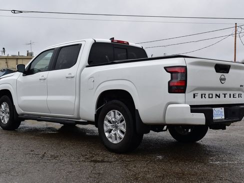 Used 2022 Nissan Frontier SV w/ Technology Package image 7