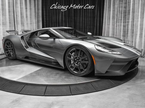 Used 2019 Ford GT RWD image 6