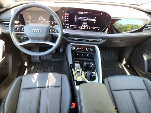 Used 2025 Audi Q5 Premium Plus AWD/4WD image 24