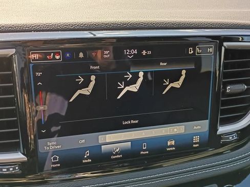 Used 2026 Chrysler Pacifica Select FWD image 22