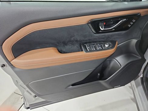 New 2026 Subaru Forester Touring w/ Touring Hybrid Package AWD/4WD image 10