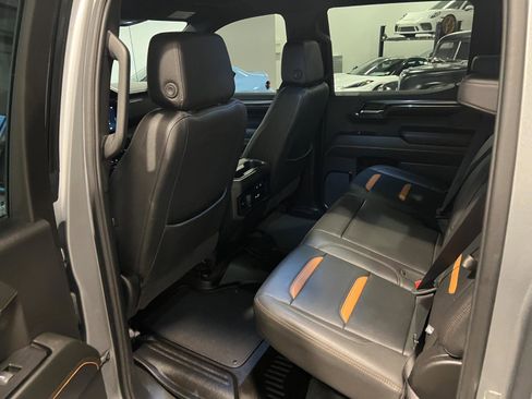 Used 2023 GMC Sierra 1500 AT4 w/ AT4 Premium Package image 30