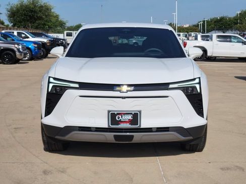 Used 2025 Chevrolet Blazer EV LT FWD image 10