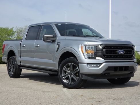 Used 2023 Ford F150 XLT image 2