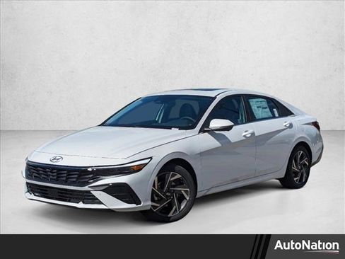 Used 2024 Hyundai Elantra Limited image 1