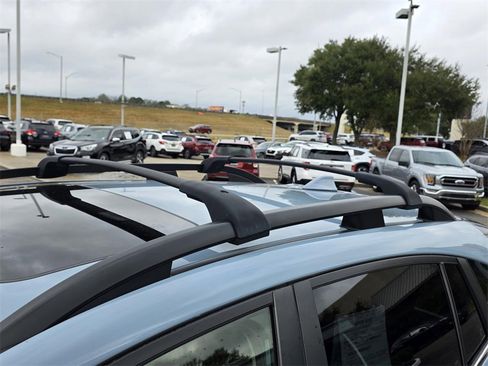 Used 2023 Subaru Crosstrek 2.5i Limited w/ Moonroof Package image 31