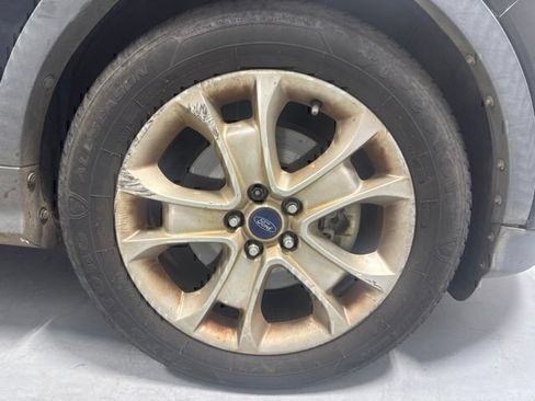 Used 2015 Ford Escape Titanium FWD image 4