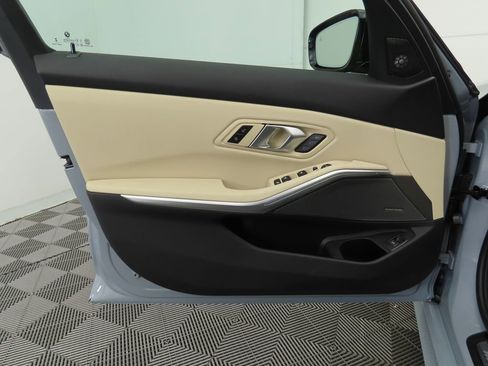 Certified 2025 BMW 330i Sedan w/ M Sport Package image 26