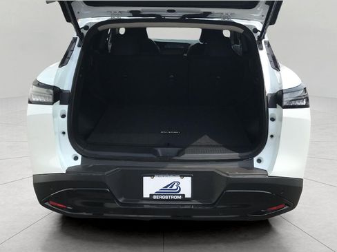 Used 2025 Nissan Murano SV AWD/4WD image 38