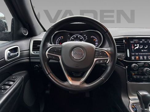 Used 2022 Jeep Grand Cherokee Limited image 15