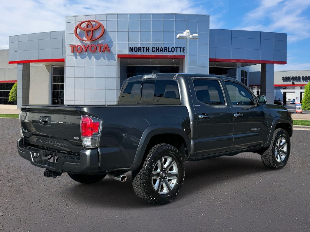 Used 2017 Toyota Tacoma Limited w/ Tow Package AWD/4WD image 7