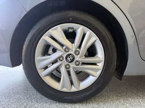Used 2019 Hyundai Elantra Value Edition FWD image 47