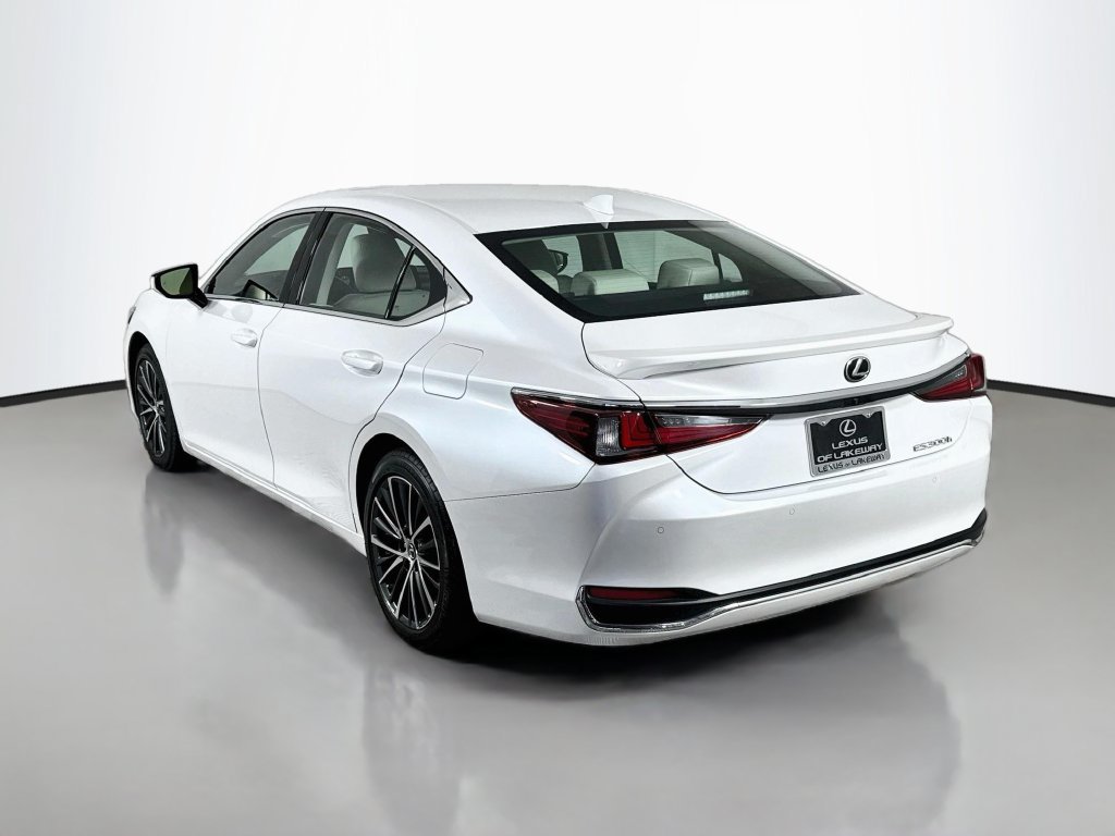Certified 2025 Lexus ES 300h w/ Premium Package FWD image 7