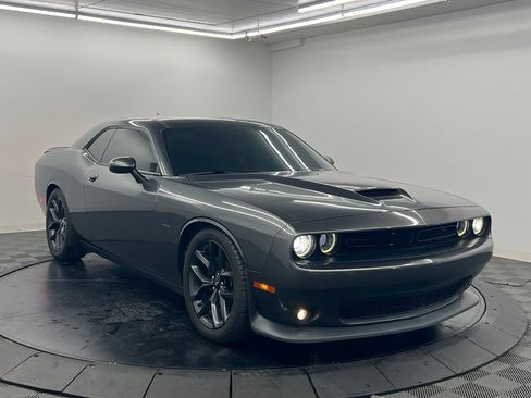 Used 2019 Dodge Challenger R/T w/ Plus Package RWD image 3