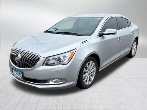 Used 2016 Buick LaCrosse Leather FWD image 3