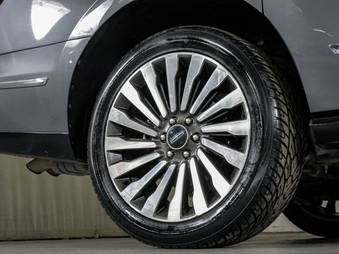 Used 2021 Lincoln Navigator L Reserve w/ Luxury Package image 51