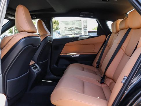 New 2026 Lexus ES 350e FWD image 19