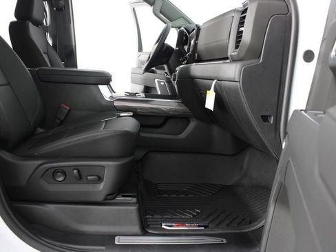 New 2026 Chevrolet Silverado 2500 LTZ w/ LTZ Plus Package AWD/4WD image 25