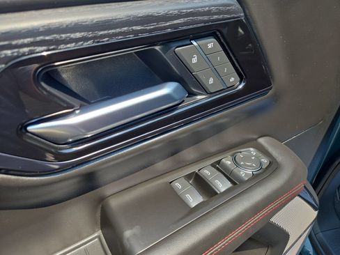 New 2026 GMC Yukon AT4 Ultimate AWD/4WD image 20