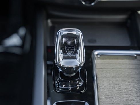 New 2026 Volvo XC60 B5 Plus w/ Protection Package Premier image 24