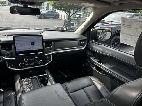 Certified 2023 Ford Expedition XLT AWD/4WD image 17