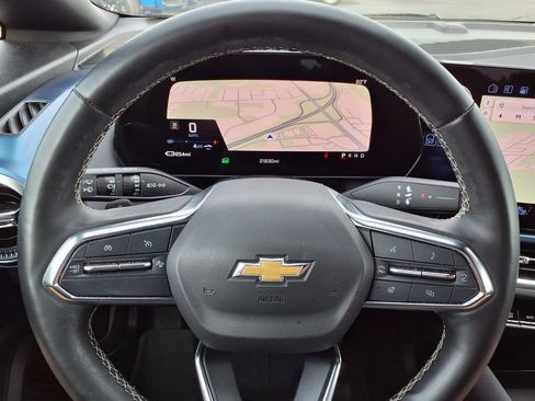 Used 2024 Chevrolet Equinox EV LT w/ LPO, Active Package FWD image 12
