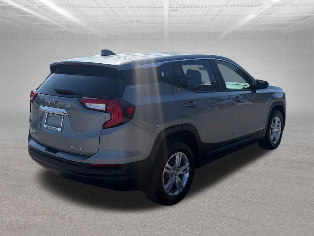 Used 2024 GMC Terrain SLE AWD/4WD image 6