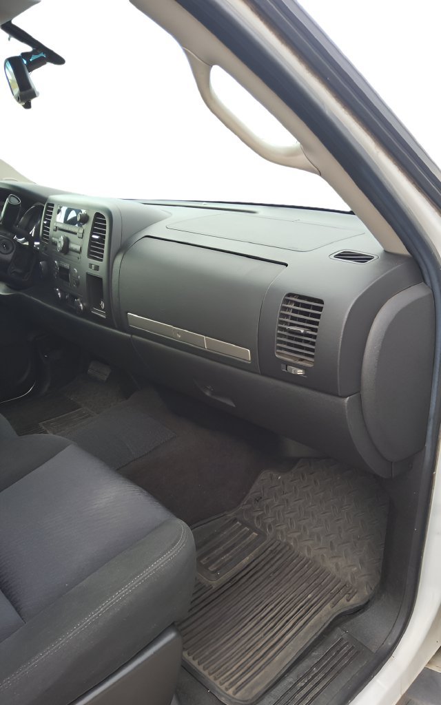 Used 2010 Chevrolet Silverado 2500 LT w/ Interior Plus Package AWD/4WD image 33