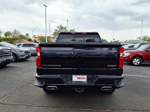 Used 2022 Chevrolet Silverado 1500 RST w/ Convenience Package II AWD/4WD image 6