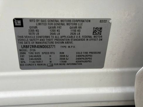 Used 2022 Buick Envision Avenir w/ Technology Package II FWD image 27